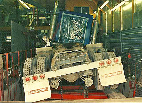 Truck with uneven bed